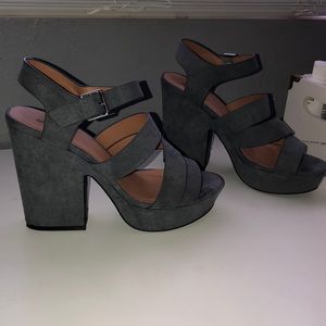 Qupid grey sandal heels